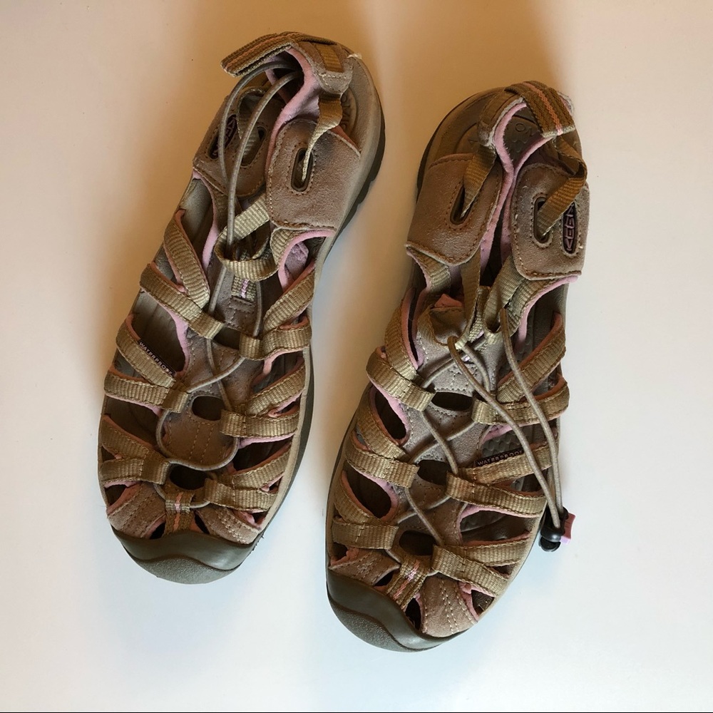 * KEEN Tan Unisex Green Pink Waterproof Women’s size 9 Outdoor Sandals - Picture 2 of 9